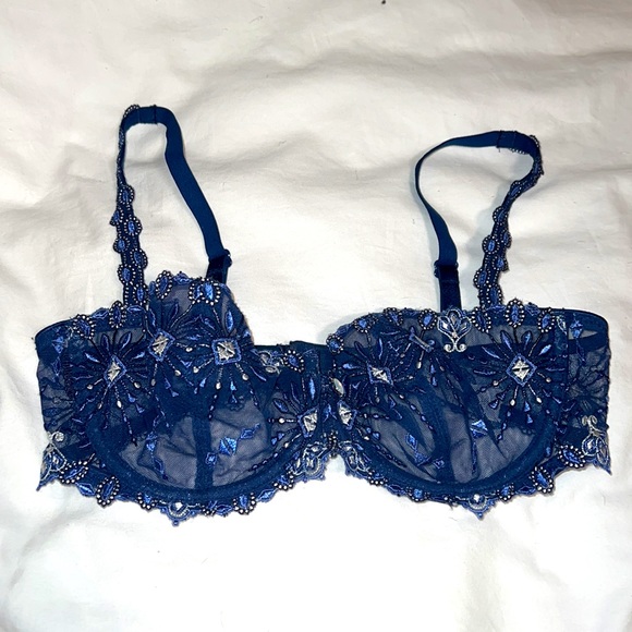 Chantelle Vendome Demi Bra (32D)- Ebony/Navy - Picture 2 of 4